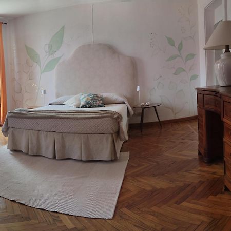 Casale Corte Cerro Casa Vacanze Malvarosa מראה חיצוני תמונה