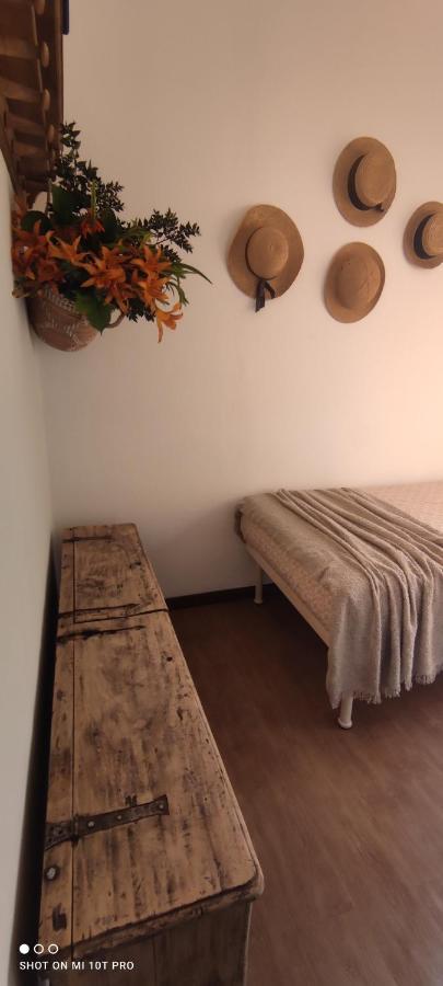 Casale Corte Cerro Casa Vacanze Malvarosa מראה חיצוני תמונה