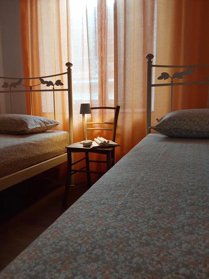 Casale Corte Cerro Casa Vacanze Malvarosa מראה חיצוני תמונה