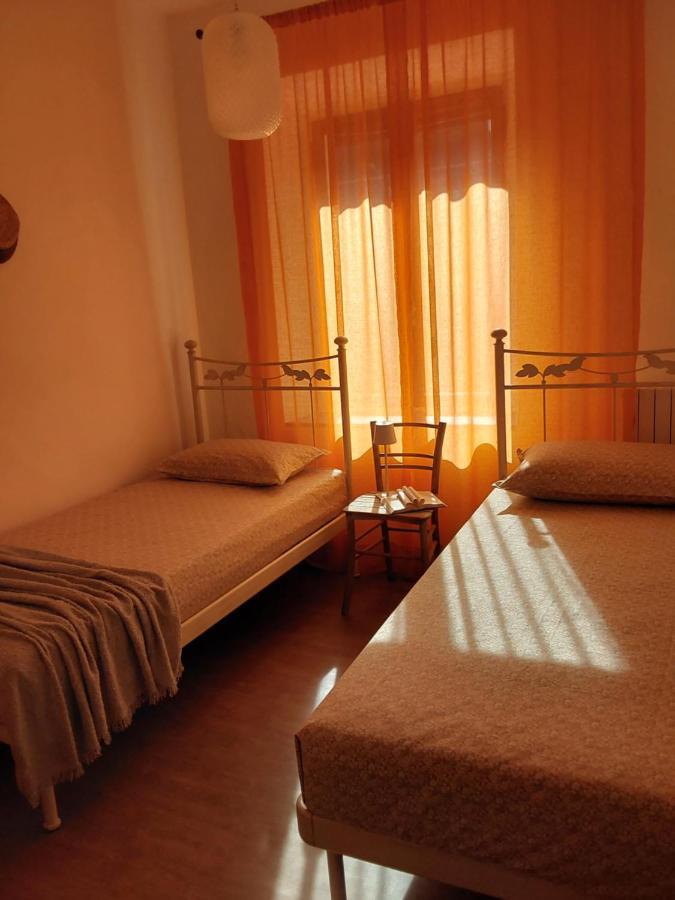 Casale Corte Cerro Casa Vacanze Malvarosa מראה חיצוני תמונה