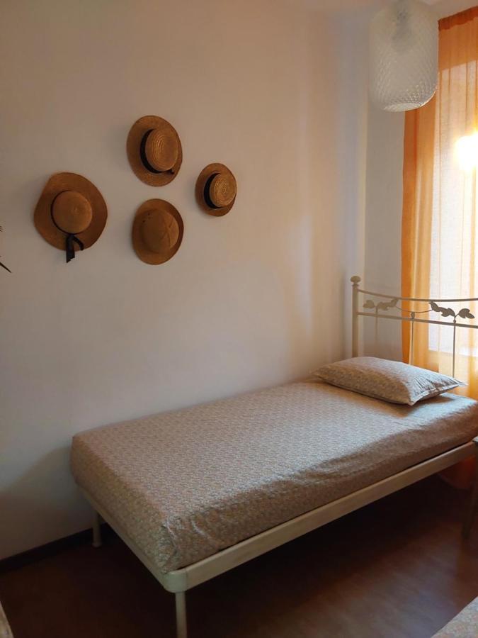 Casale Corte Cerro Casa Vacanze Malvarosa מראה חיצוני תמונה