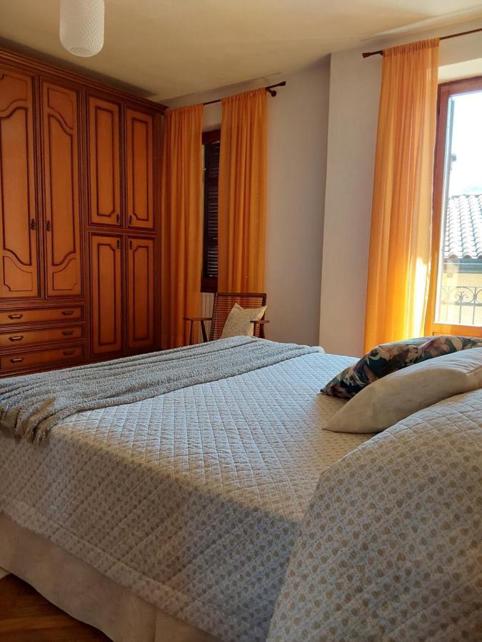 Casale Corte Cerro Casa Vacanze Malvarosa מראה חיצוני תמונה
