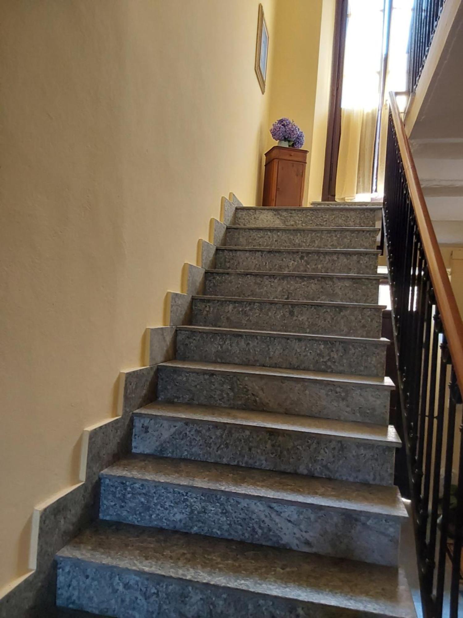 Casale Corte Cerro Casa Vacanze Malvarosa מראה חיצוני תמונה